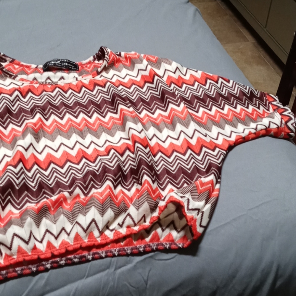 Blouses - Picture 3 of 4